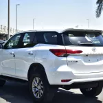 TOYOTA FORTUNER EXR+ 2025 MODEL YEAR 2.7L PETROL WHITE COLOR EXTERIOR - Thumbnail 4