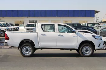 TOYOTA HILUX 2025 MODEL YEAR 2.4L DIESEL DOUBLE CAB DLX-E WHITE COLOR