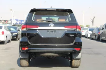TOYOTA FORTUNER 2024 MODEL YEAR GX BASIC 2.7L PETROL 4WD BLACK COLOR