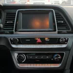 HYUNDAI SONATA SEDAN 2.4L 4CY PETROL WHITE 2019 - Thumbnail 13