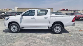 2025 Toyota Hilux DLX Double Cab (Basic-Option) 2.7L 4-Cyl Petrol A/T 4x4