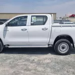 2025 Toyota Hilux DLX Double Cab (Basic-Option) 2.7L 4-Cyl Petrol A/T 4x4 - Thumbnail 4