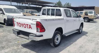 2025 Toyota Hilux DLX Double Cab (Basic-Option) 2.7L 4-Cyl Petrol A/T 4x4