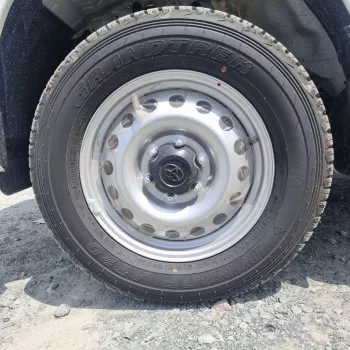 2025 Toyota Hilux DLX Double Cab (Basic-Option) 2.7L 4-Cyl Petrol A/T 4x4