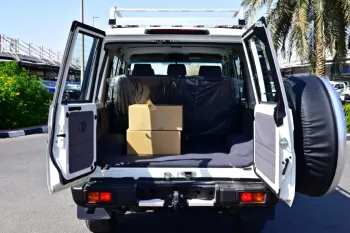 TOYOTA LAND CRUISER 76 HARDTOP 2025 MODEL YEAR LX-G1 DIESEL WHITE COLOR