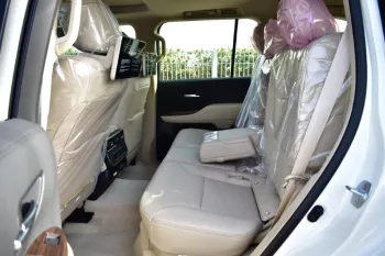 TOYOTA LAND CRUISER 300 GXR-V 2025 MODEL YEAR V6 4.0L PETROL WHITE COLOR