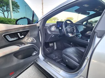MERCEDES BENZ EQS 450 PREMIUM + PLUS 2022 MODEL YEAR WITH WARRANTY