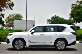 LEXUS LX700H HYBRID 2025 MODEL YEAR TWIN TURBO 7 SEAT WHITE COLOR
