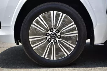 LEXUS LX700H HYBRID 2025 MODEL YEAR TWIN TURBO 7 SEAT WHITE COLOR
