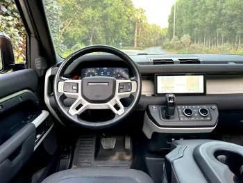 LAND ROVER DEFENDER P400 90 FIRST EDITION 2021 MODEL YEAR GREEN COLOR