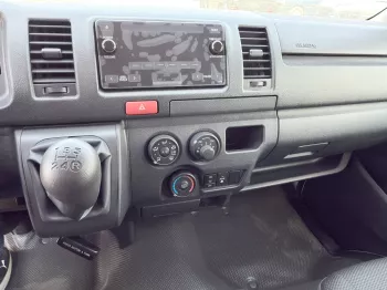 Toyota Hiace 2025 Model Year Standard Roof 15-Seater Petrol RWD (Old Shape)