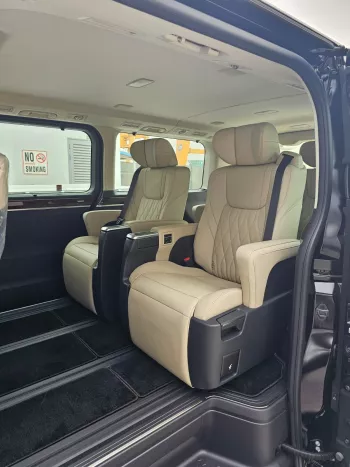 2025 Toyota Granvia Premium (Full-Option with Radar) 6-Seater 3.5L V6 Petrol A/T RWD