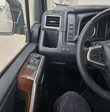 2025 Toyota Granvia Premium (Full-Option with Radar) 6-Seater 3.5L V6 Petrol A/T RWD