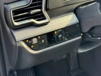 Kia Sportage 2.0L Petrol 2025 Model Year black Color Exterior
