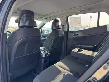 Kia Sportage 2.0L Petrol 2025 Model Year black Color Exterior