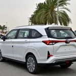 TOYOTA VELOZ GLX 2025 MODEL YEAR 1.5L 7-SEATER WHITE COLOR - Thumbnail 4