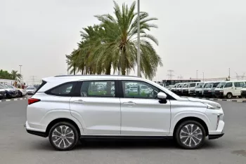 TOYOTA VELOZ GLX 2025 MODEL YEAR 1.5L 7-SEATER WHITE COLOR