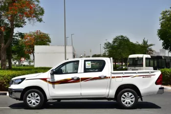 TOYOTA HILUX DOUBLE CAB GLS-G 2025 MODEL YEAR WHITE COLOR 4X2 AUTOMATIC