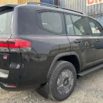 Toyota Land Cruiser LC300 GR-Sport 2025 Model Year Diesel Full-Option Black Color - Thumbnail 5