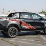 TOYOTA HILUX ADVENTURE 2025 MODEL YEAR 4.0L PETROL BLACK COLOR - Thumbnail 6