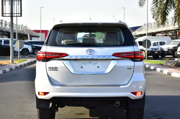 TOYOTA FORTUNER VXR LIMITED 2025 MODEL YEAR 4WD WHITE COLOR