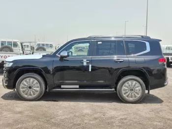 Toyota Land Cruiser LC300 VXR 2025 Model Year Twin Turbo Petrol A/T Black Color