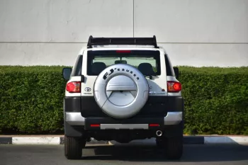 2022 TOYOTA FJ CRUISER V6 4.0L PETROL AT