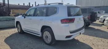 Toyota Land Cruiser LC300 VXR 2025 Model Year Diesel White Color Exterior