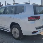 Toyota Land Cruiser LC300 VXR 2025 Model Year Diesel White Color Exterior - Thumbnail 5
