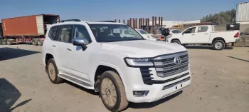 Toyota Land Cruiser LC300 VXR 2025 Model Year Diesel White Color Exterior
