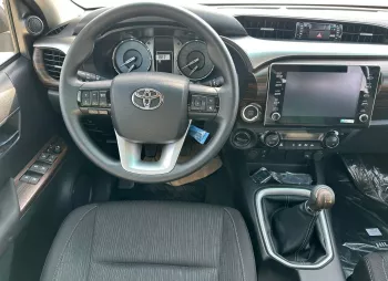 2025 Toyota Hilux SR5 Double Cab (Full-Option with Push-Start & Rear Differential-Lock) 2.7L 4-Cyl Petrol M/T 4x4