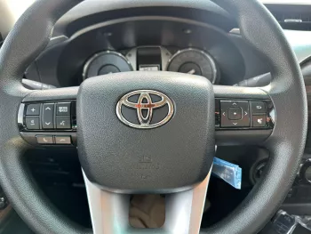 2025 Toyota Hilux SR5 Double Cab (Full-Option with Push-Start & Rear Differential-Lock) 2.7L 4-Cyl Petrol M/T 4x4