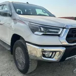2025 Toyota Hilux SR5 Double Cab (Full-Option with Push-Start & Rear Differential-Lock) 2.7L 4-Cyl Petrol M/T 4x4 - Thumbnail 3