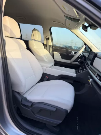 Hyundai Santa Fe SE 2.5L Petrol V4 2024 Model Year Silver Color Exterior