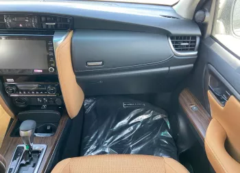 2024 Toyota Fortuner Adventure SR5 2.8L 4-Cyl Turbo Diesel A/T AWD 4x4 