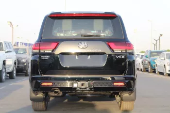TOYOTA LAND CRUISER 300 2025 MODEL YEAR DIESEL VXR BLACK COLOR