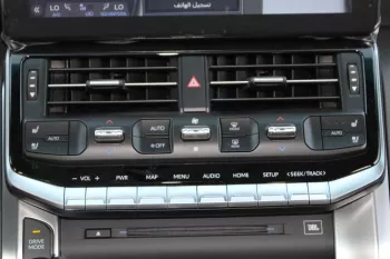 TOYOTA LAND CRUISER 300 2025 MODEL YEAR DIESEL VXR BLACK COLOR