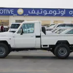 TOYOTA LAND CRUISER 79 2025 MODEL YEAR DIESEL SINGLE CAB DL-E WHITE COLOR - Thumbnail 3