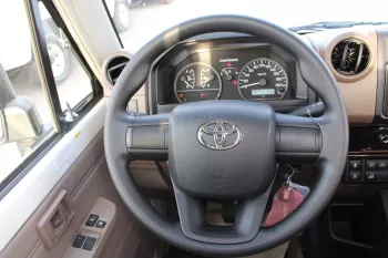 TOYOTA LAND CRUISER 79 2025 MODEL YEAR DIESEL SINGLE CAB DL-E WHITE COLOR