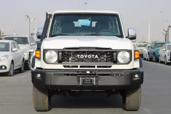 TOYOTA LAND CRUISER 76 2025 MODEL YEAR 4.0L V6 PETROL G1 WHITE COLOR