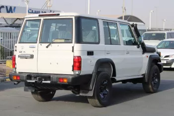 TOYOTA LAND CRUISER 76 2025 MODEL YEAR 4.0L V6 PETROL G1 WHITE COLOR