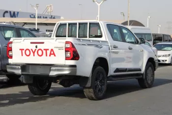 TOYOTA HILUX 2025 MODEL YEAR PETROL GLXS-G AUTOMATIC WHITE COLOR