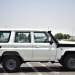 TOYOTA LAND CRUISER 76 HARDTOP LX 2025 MODEL YEAR DIESEL WHITE COLOR - Thumbnail 5