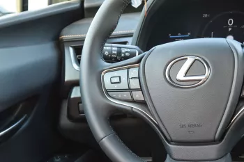 LEXUS UX300h 2024 MODEL YEAR 2.0L HYRBID FWD 5DOOR SUV GRAY COLOR