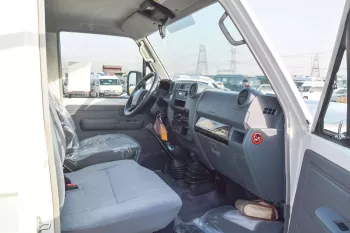 TOYOTA LAND CRUISER HARDTOP 71 2025 MODEL YEAR 3DOOR SUV WHITE COLOR