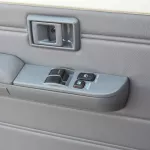 TOYOTA LAND CRUISER HARDTOP 71 2025 MODEL YEAR 3DOOR SUV WHITE COLOR - Thumbnail 8