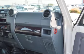 TOYOTA LAND CRUISER HARDTOP 71 2025 MODEL YEAR 3DOOR SUV WHITE COLOR