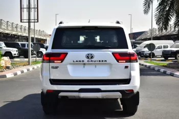 TOYOTA LAND CRUISER 300 GR SPORT 2025 MODEL YEAR 3.3L DIESEL WHITE COLOR