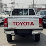 TOYOTA HILUX DOUBLE CABIN 2.4L NARROW BODY DIESEL 2026 MODEL YEAR - Thumbnail 6