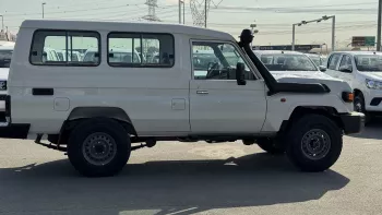 TOYOTA LAND CRUISER LC78 HARDTOP 4.0L 2026 MODEL YEAR WIHTE COLOR